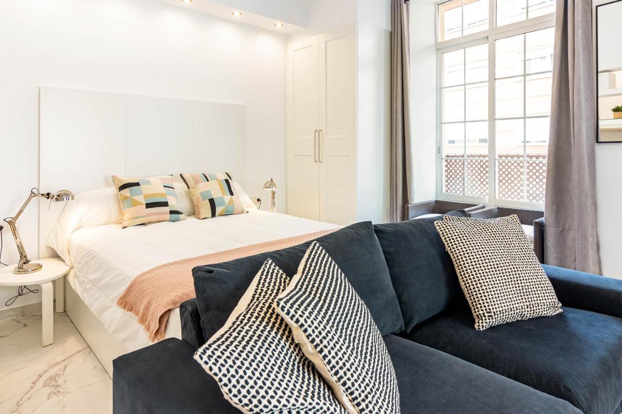Arriola Apartamento Con Terraza Freshapartments Малага Экстерьер фото